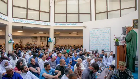 Prêche par l'Imam Benzamia
